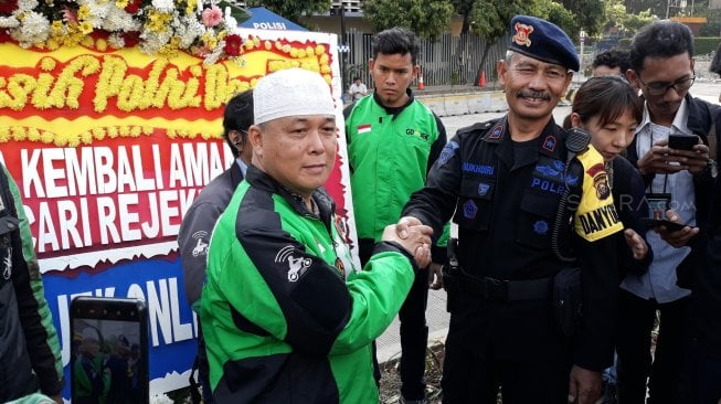 Komunitas Ojol Keluhkan Pendapatan Menurun Selama Jalan Thamrin Ditutup