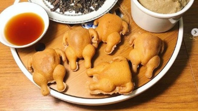 Lucunya, Kedai Ini Ciptakan Pancake Berbentuk Ayam Panggang