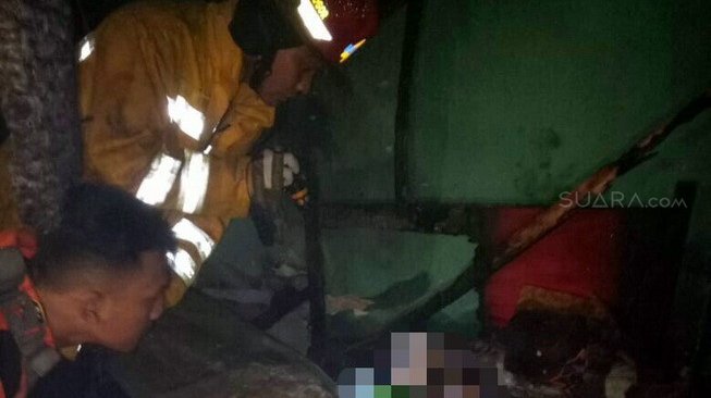 Setelah Bakar Rumah, AH Sempat Tenggak Obat Nyamuk Cair dan Mengaji