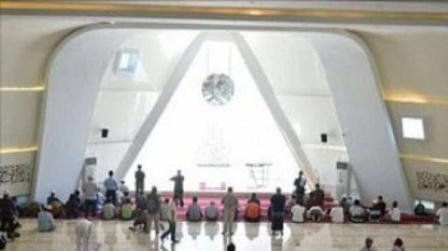 Polemik Simbol Illuminati, 4 Masjid Ini Juga Disoroti Ridwan Kamil