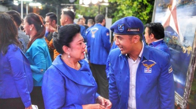 Hengky Kurniawan : Ani Yudhoyono Adalah Vitamin Penyemangat Anak Muda