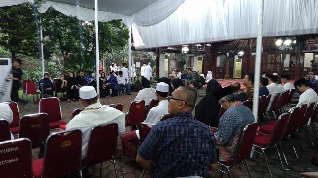 Ani Yudhoyono Meninggal, Pelayat Datangi Puri Cikeas Sejak Subuh