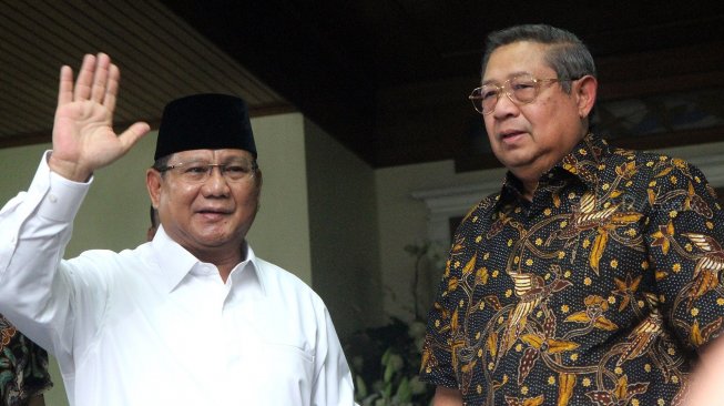 Pengamat: Belum Waktunya Prabowo dan Jokowi Bubarkan Koalisi Pilpres 2019