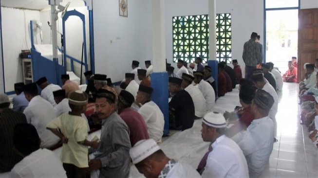 Sebagian Besar Warga Seram Bagian Timur Rayakan Idul Fitri 1440 H