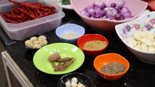  Resep  Rendang  Daging Khas Padang Menu Tahan  Lama  saat 