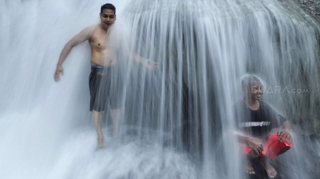 Turis Asing Batal Lihat Air Terjun Bantimurung Setelah Lihat Harga Tiket Masuk