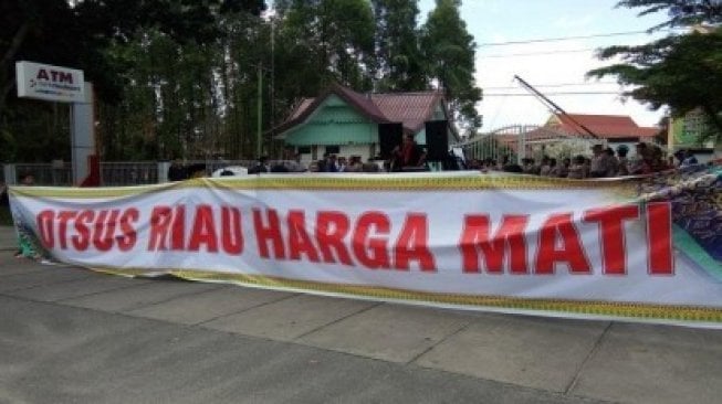 Riau Merdeka dan Otsus Bakal Gagal di Riau. Ini Alasannya