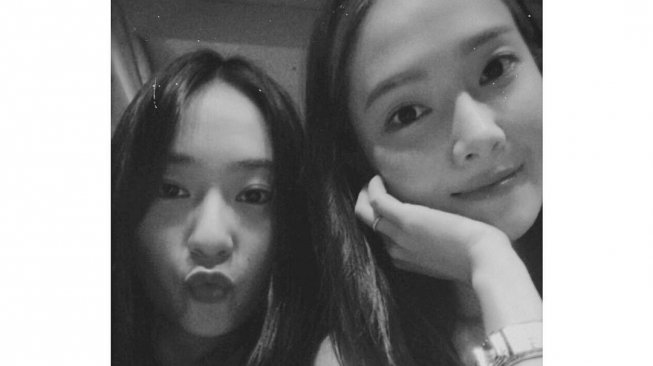 Jessica Jung dan Krystal Jung. (Instagram/@jessica.syj)
