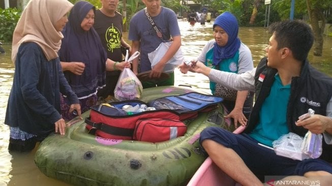 Tim Kesehatan Dikerahkan Tangani Korban Banjir Samarinda yang Tak Mengungsi