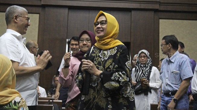 Eks Direktur Utama Pertamina Karen Agustiawan saat menjalani sidang lanjutan di Pengadilan Tipikor, Jakarta, Senin (10/6).[Suara.com/Arief Hermawan P]