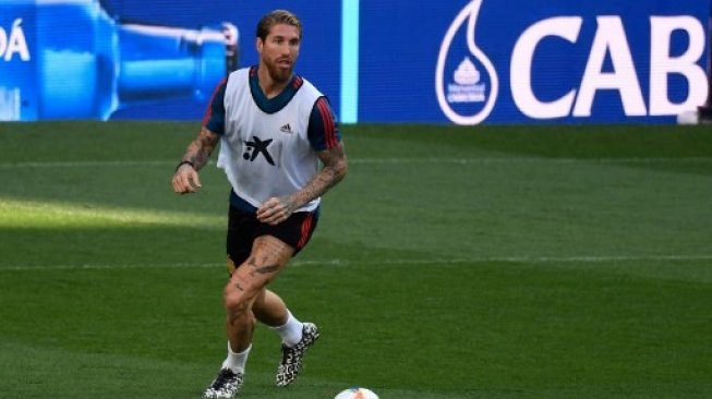 Luis Enrique Masih Absen Dampingi Spanyol, Ramos: Tak Masalah