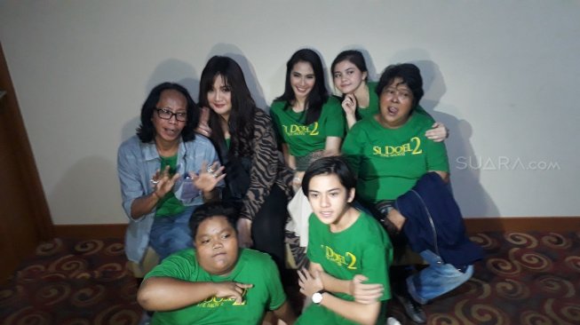 Jumpa penggemar Si Doel The Movie 2 di XXI Blok M Square, Jakarta Selatan, Selasa (11/6/2019). [Ismail/Suara.com]