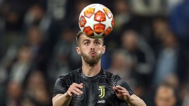 Diminati Klub Besar Eropa, Miralem Pjanic Masih Senang di Juventus