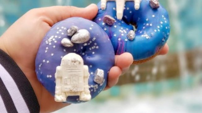 Keren, Kini Disneyland Jual Donat Galaksi Bertema Star Wars