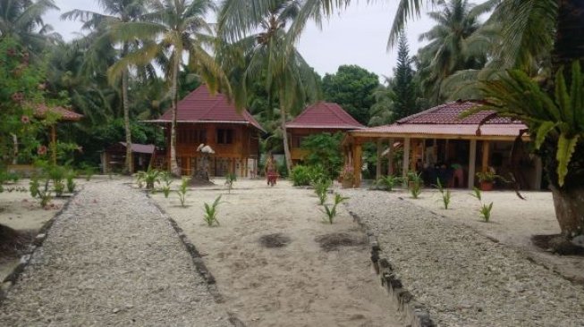 Pemandangan di Pulau Asu Nias. (Suara.com/Silfa Humairah)