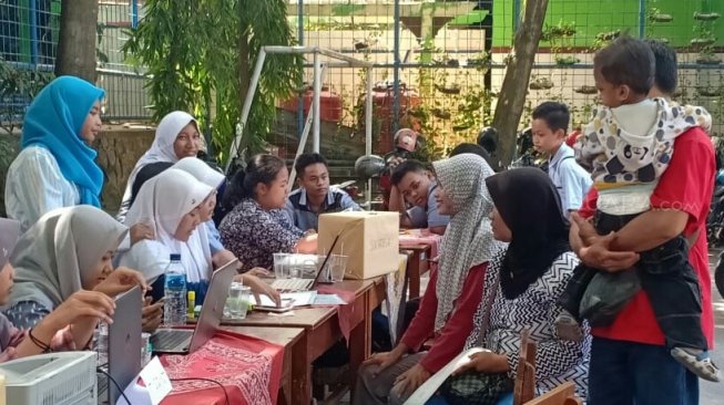 Adu Strategi Wali Murid SMP di Hari Akhir Penerimaan Murid Baru