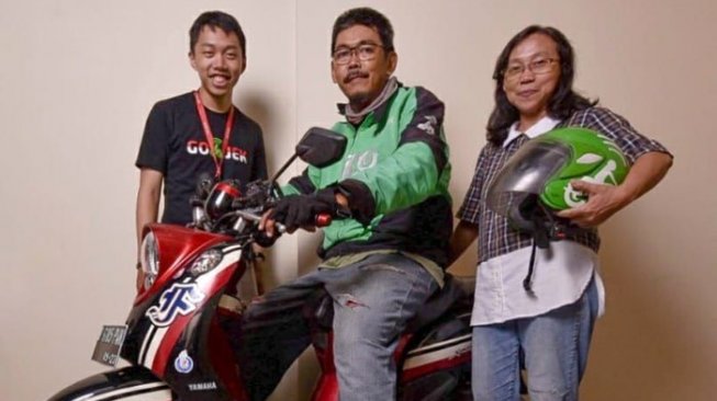 Inspiratif, Anak Driver Gojek ini Jadi Product Engineering di Go-Pay