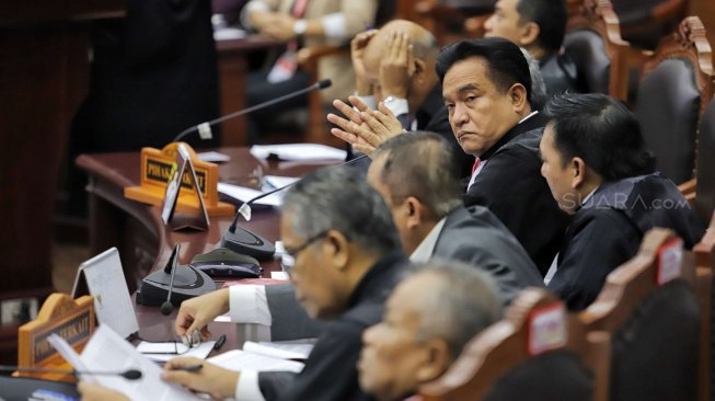 Kubu Prabowo Keliru Mengutip, Luhut Bacakan Keberatan Tim Lindsey di Sidang