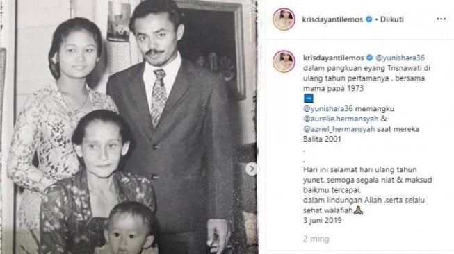 Krisdayanti mengunggah potret jadul keluarganya., [instagram]