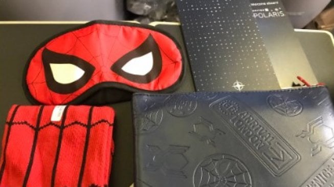 Keren, United Airlines Luncurkan Amenity Kit Bertema Spiderman