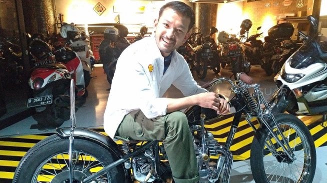 Keren, Rio Dewanto Doyan Motor Custom untuk Bepergian Jarak Dekat