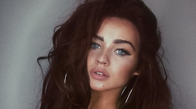 Ini Sosok Rosie Mac, Pemeran Pengganti Emilia Clarke di GOT