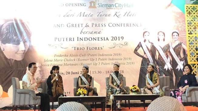 Meet n Greet Putri Indonesia 2019 "Trio Flores" di Sleman City Hall. (Suara.com/Kintan Sekarwangi)