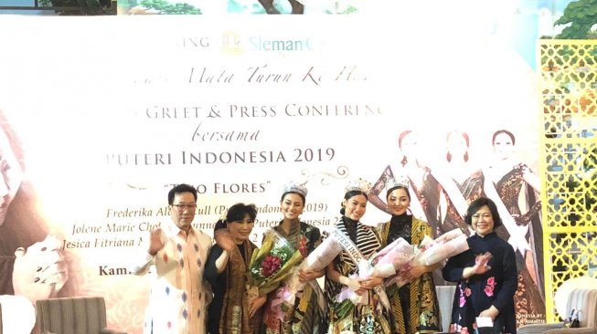 Meet n Greet Putri Indonesia 2019 "Trio Flores" di Sleman City Hall. (Suara.com/Kintan Sekarwangi)