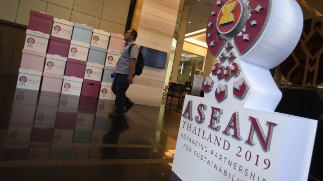 Persiapan Konferensi Tingkat Tinggi (KTT) ASEAN ke-34 di Bangkok, Thailand, Kamis (20/6). [ANTARA FOTO/Puspa Perwitasari]