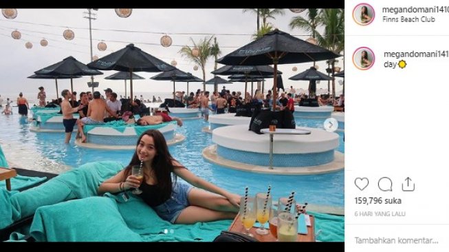 Potret liburan Megan Domani di Bali. (Instagram/@megandomani1410)