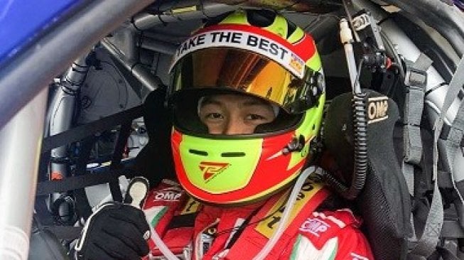 Rio Haryanto Memukau di GT World Challenge Asia Sayangnya