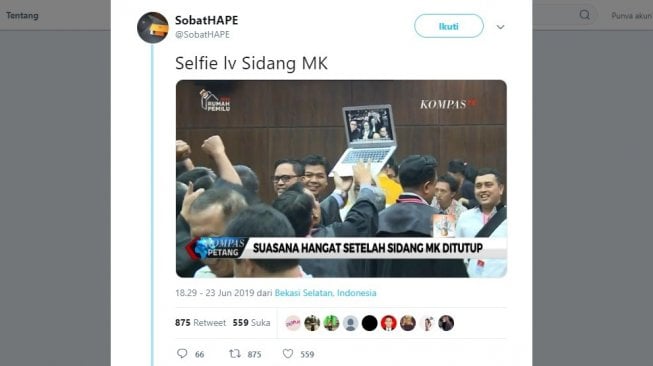 Postingan warganet ada yang janggal saat pengambilan selfie usai sidang MK. [Twitter]