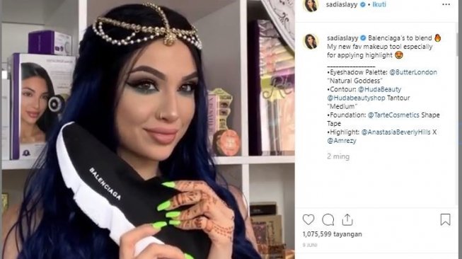  Langsung  Dihujat Beauty Vlogger Ini Dandan Pakai  Sepatu  