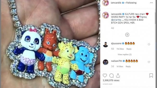 Kalung berlian anak Cardi B. (Instagram/@iamcardib)