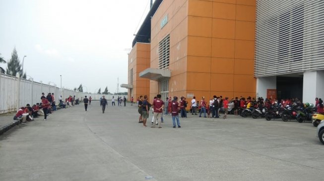 Suasana Stadion Pakansari, Cibinong, Bogor, jelang pertandingan PSM Makassar vs Becamex Binh Duong. (Suara.com/Adie Prasetyo)  