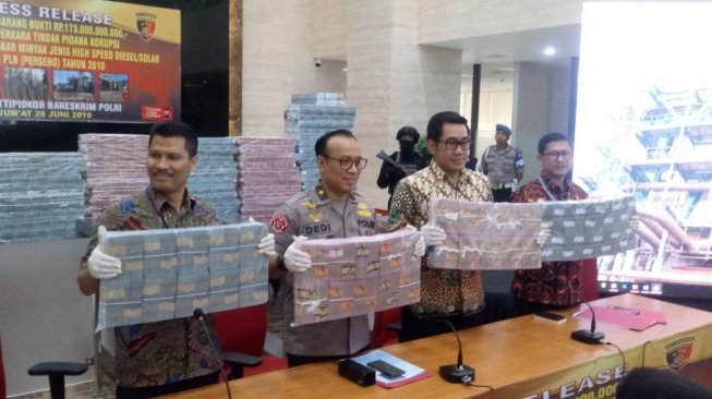 Tumpukan Duit Rp 173 Miliar Hasil Korupsi Eks Dirut Pt Pln Nur Pamudji