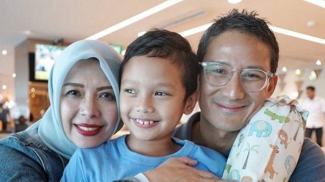 Ultah, Sandiaga Dapat Kejutan Manis dari Perempuan Muda, Bukan Mpok Nur