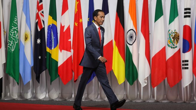 Komentari Bahasa Inggris Jokowi, Bule Inggris: Fine-fine Saja Logatnya