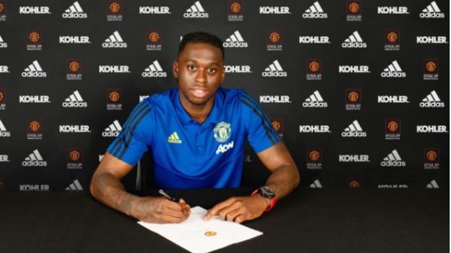 Manchester United Resmi Datangkan Wan-Bissaka, Dikontrak 5 Tahun