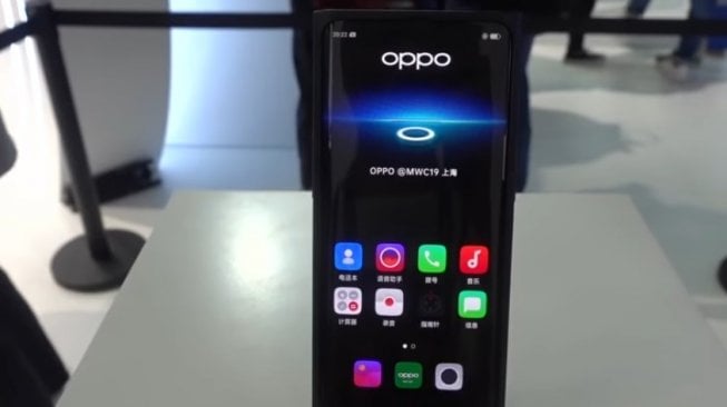 Oppo Under Screen Camera (USC) yang dipamerkan di MWC Shanghai 2019 [YouTube: Oppo].