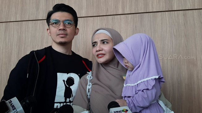 Zaskia Sungkar bersama suaminya, Irwansyah [Suara.com/Sumarni]