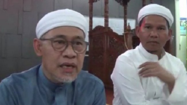 DKM Al Munawaroh Kecamatan Babakan Madang Kabupaten Bogor, Jawa Barat, Raul Bahar. (Antara)