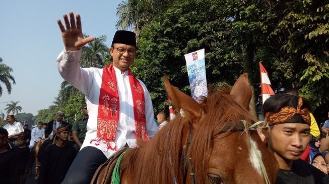 Jakarta Darurat Polusi Udara, Anies Didesak Ubah Aturan yang Dibuat Jokowi