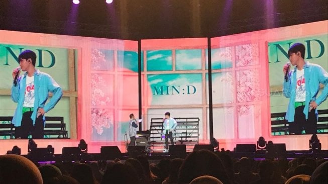 Kim Jaehwan di fanmeeting perdananya yang bertajuk 'Min:D in Jakarta' di Istora Senayan, Jakarta Selatan, Sabtu (29/6/2019). [Sumarni/Suara.com]