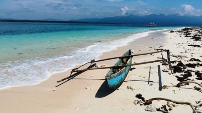 Surga Tersembunyi di Pesisir Halmahera itu Bernama Pulau Meti