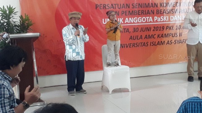 halal bi halal keluarga besar PaSKI (Persatuan Seniman Komedi Indonesia), di kawasan Jatiwaringin, Jakarta Timur, Minggu (30/6/2019). 