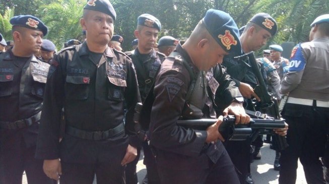 Amankan Gedung KPU, Polisi Pastikan Tak Gunakan Senjata Api