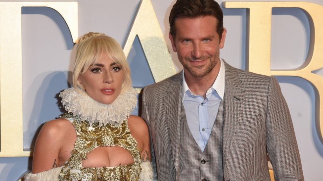 Bradley Cooper dan Lady Gaga [Anthony Harvey / AFP]