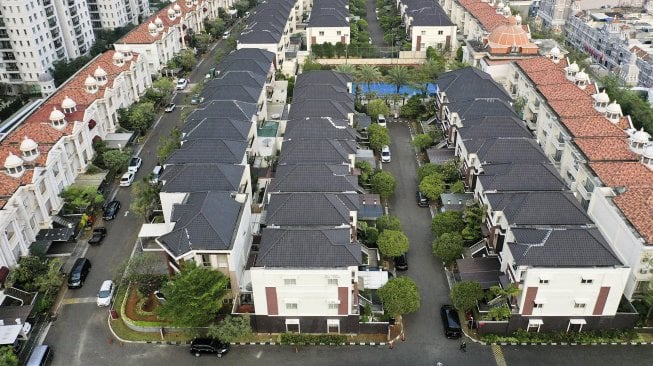 Suasana perumahan "The Villas" yang berada di atas Mal Of Indonesia (MOI), kawasan Kelapa Gading, Jakarta, Selasa (2/7). [ANTARA FOTO/Nova Wahyudi]