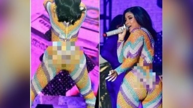 Aksi panggung Cardi B. (@lamiscorner/instagram)